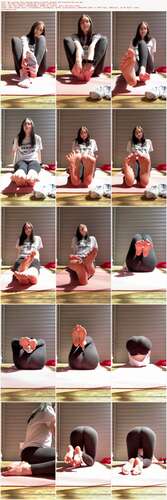 Becca Foxx - Sat Outside This Morning Doing A Little Stretch And Enjoying The Sun 1920p - Preview