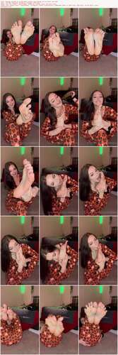 Becca Foxx - Fucking Around In My Halloween Onesie And Sucking On My Pretty Toes 1920p - Preview