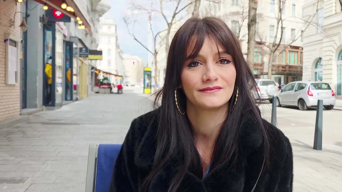 Jacquie Et Michel TV - Tina [1080p/4K]