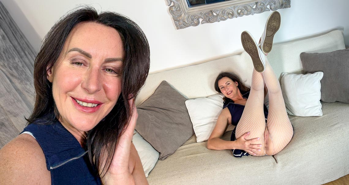 Lara's Playground - New Balls Please [1080p]