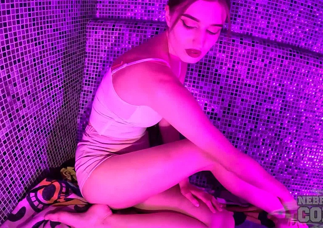 Nebraska Coeds - Mary Moon [1080p]