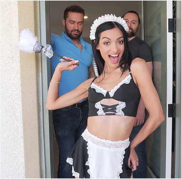 Laynee James - French Maid FullHD 1080p/HD 720p