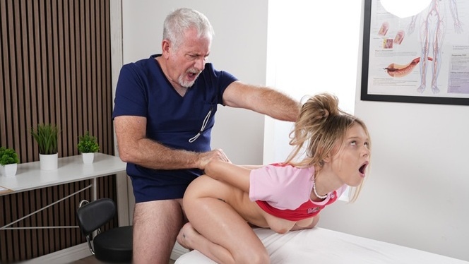 Breed Me - Coco Lovelock [4K]