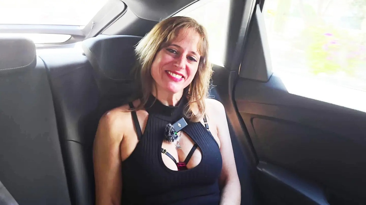 Jacquie Et Michel TV - Lolly [1080p/4K]