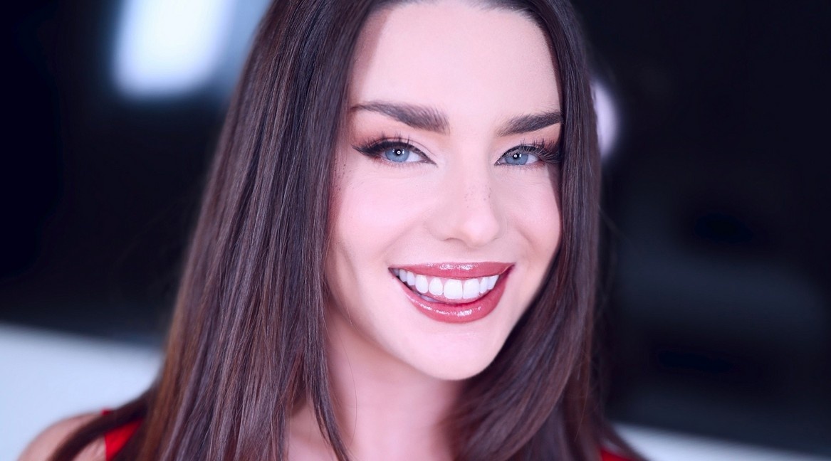 Amateur Allure - Maddie Wren [1080p]