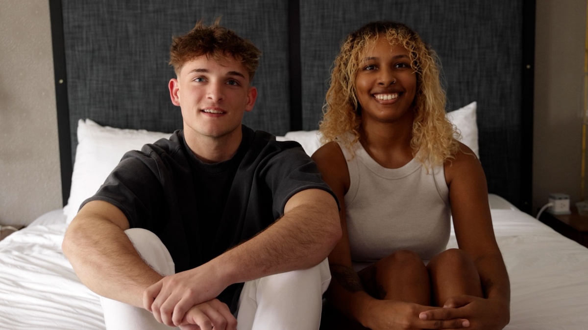 Hot Guys Fuck - Kourtney Rose [1080p]