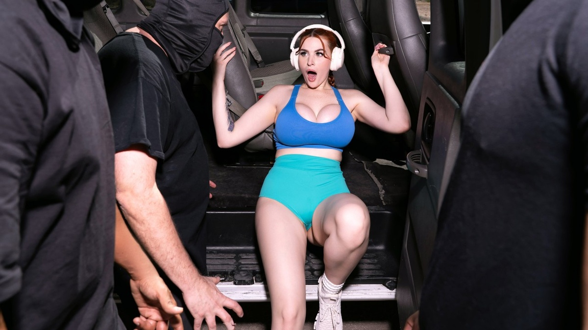 Brazzers Exxtra - Abigaiil Morris [1080p/SD/4K]