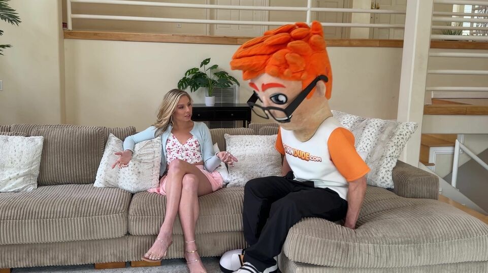 Porn Dude Casting - Cheerleader Kait [1080p]