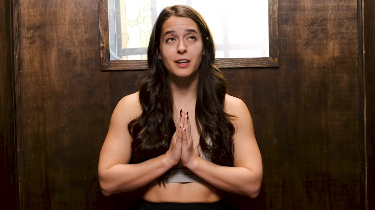 Abbie Maley - Gym Girl Hits The Glory Hole [1080p]