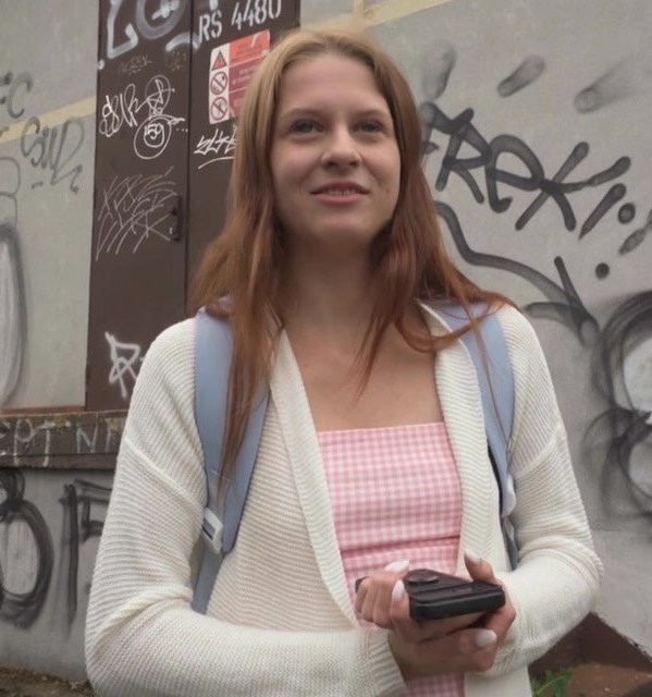 Jesie Rose - I need to get to College FullHD 1080p/HD 720p