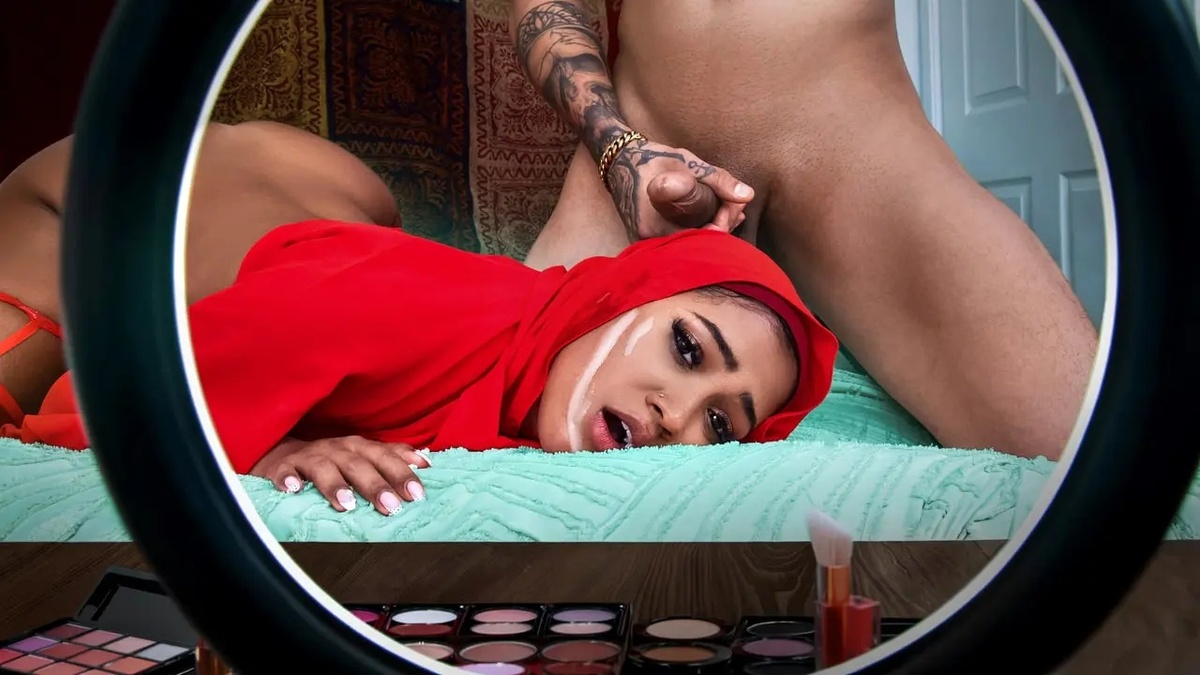 Hijab Hookup - Gizelle Genevieve [1080p/4K]