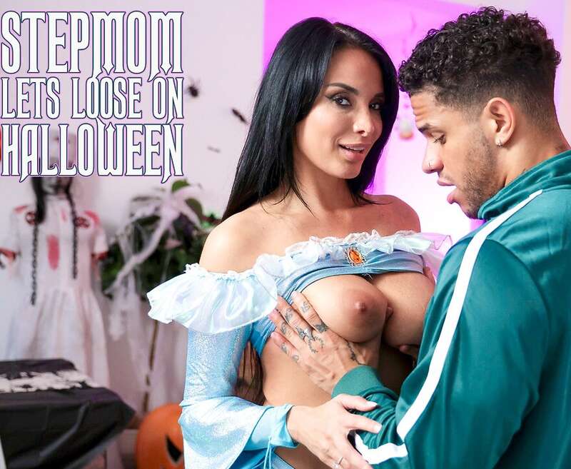 Anissa Kate - Stepmom Lets Loose On Halloween, Anissa gets him on the couch so she can suck him down 4K UHD 2160p/FullHD 1080p/HD 720p