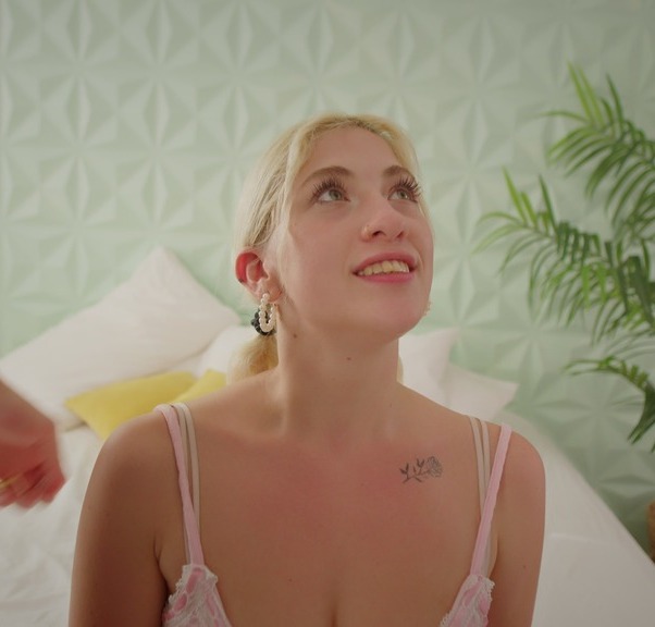 Bonny Blondie - Bonny Blondie Tag Teamed and Pissed on by Jimmy and Jesus FullHD 1080p/HD 720p